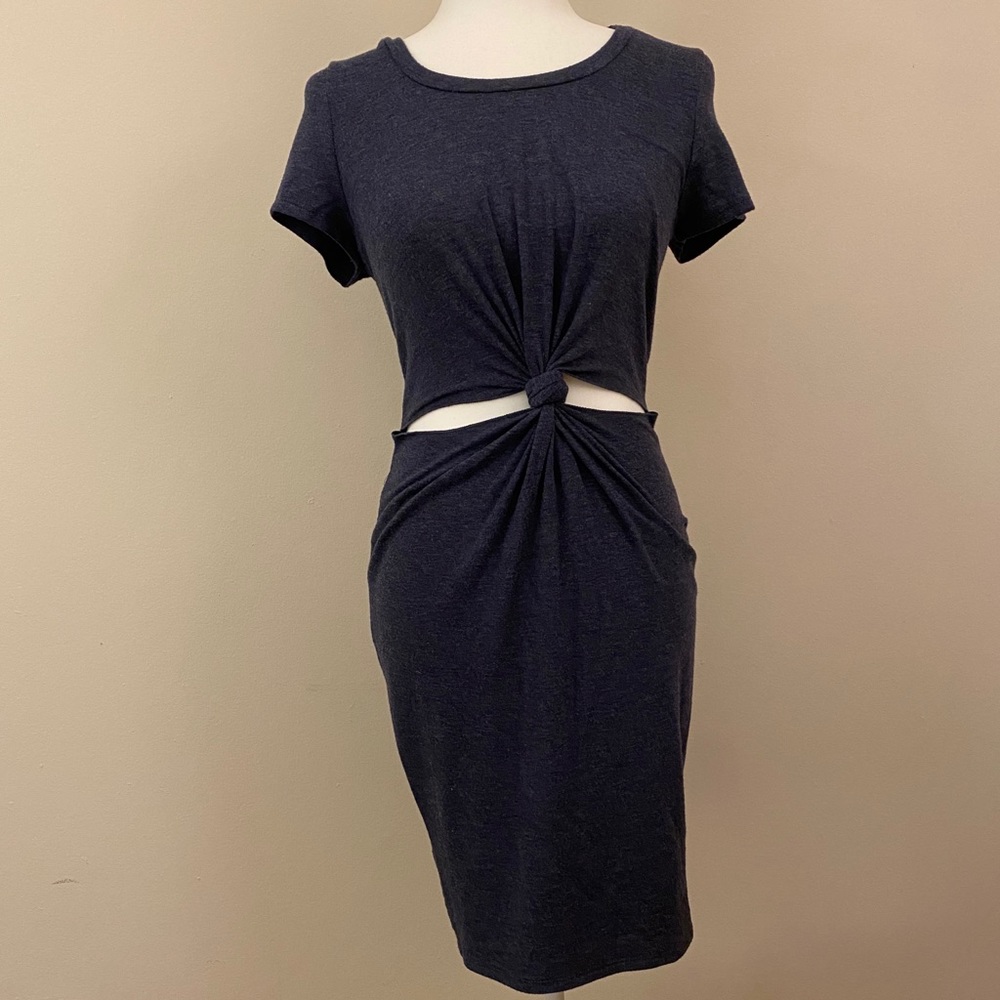 Fitted Midi Dress with Knot-twist